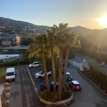 Location 2 Pieces A Agay Апартаменты Сен-Рафаэль